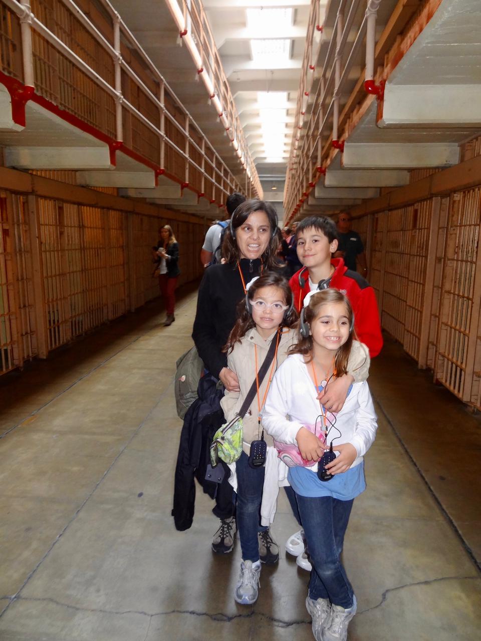 Familia en Alcatraz en San Francisco, California, Estados Unidos