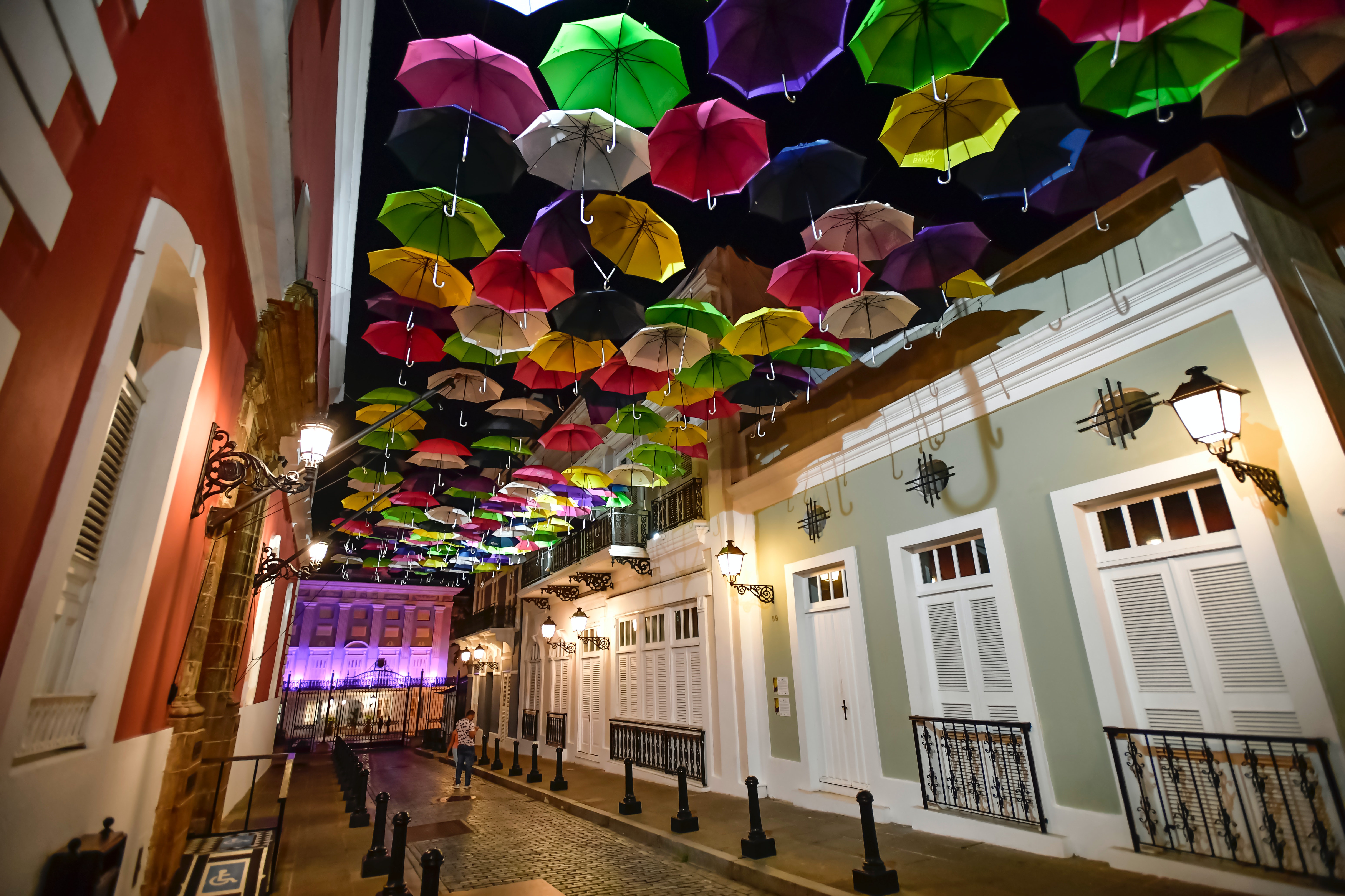 Calle de los Paraguas en San Juan de Puerto Rico