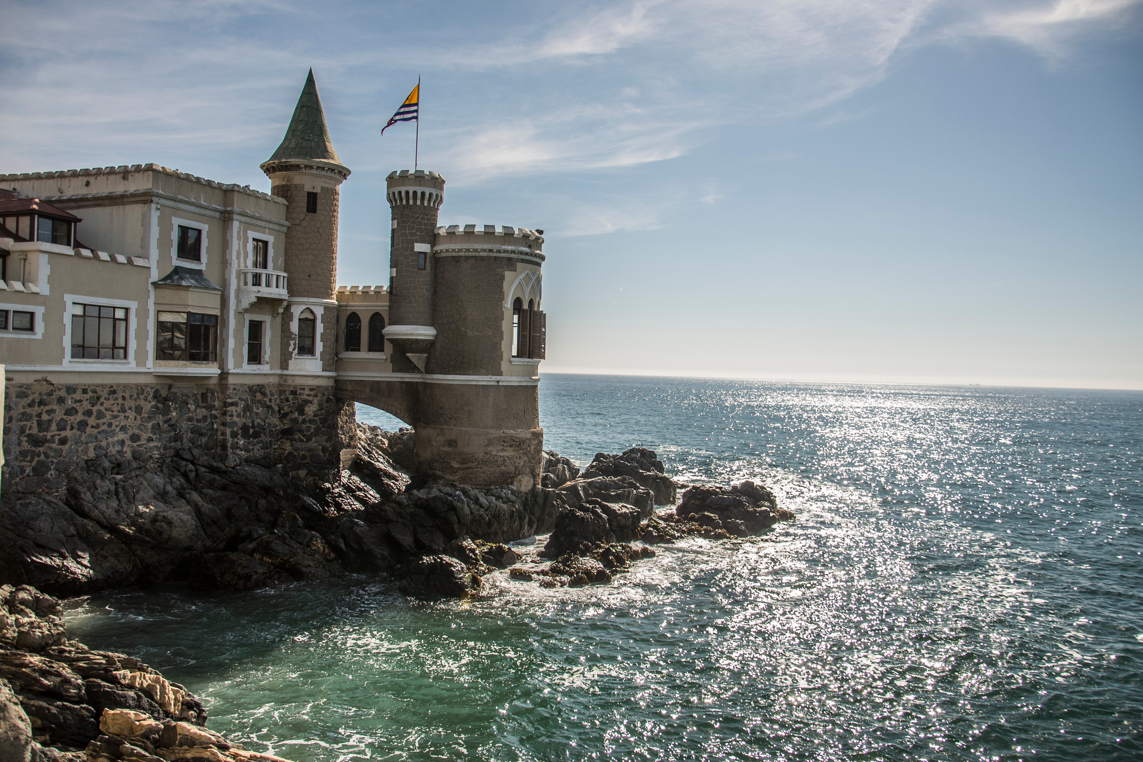 Castillo Wulff en Viña del Mar junto al mar