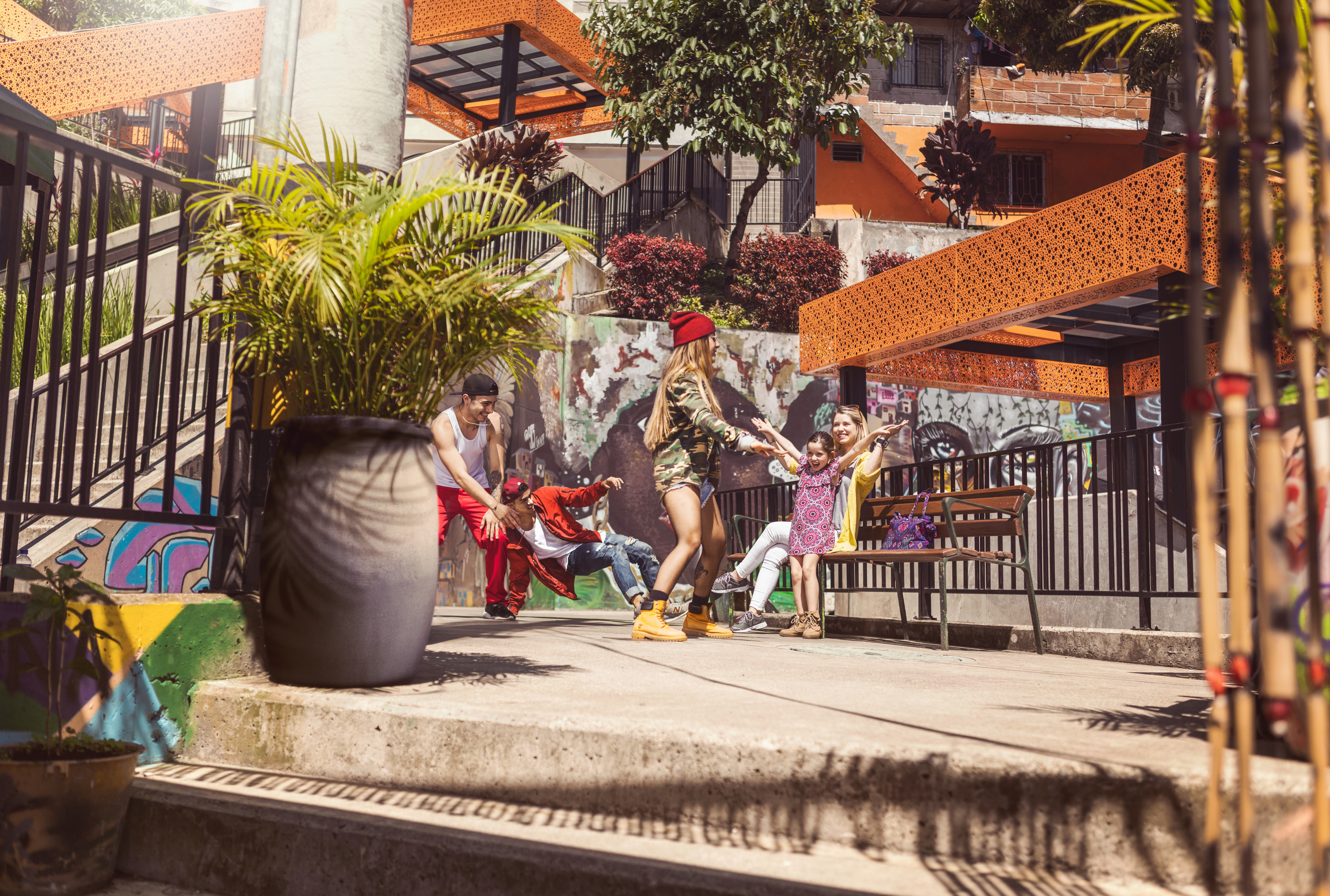 Comuna en qué hacer en Medellín, viaje a Colombia