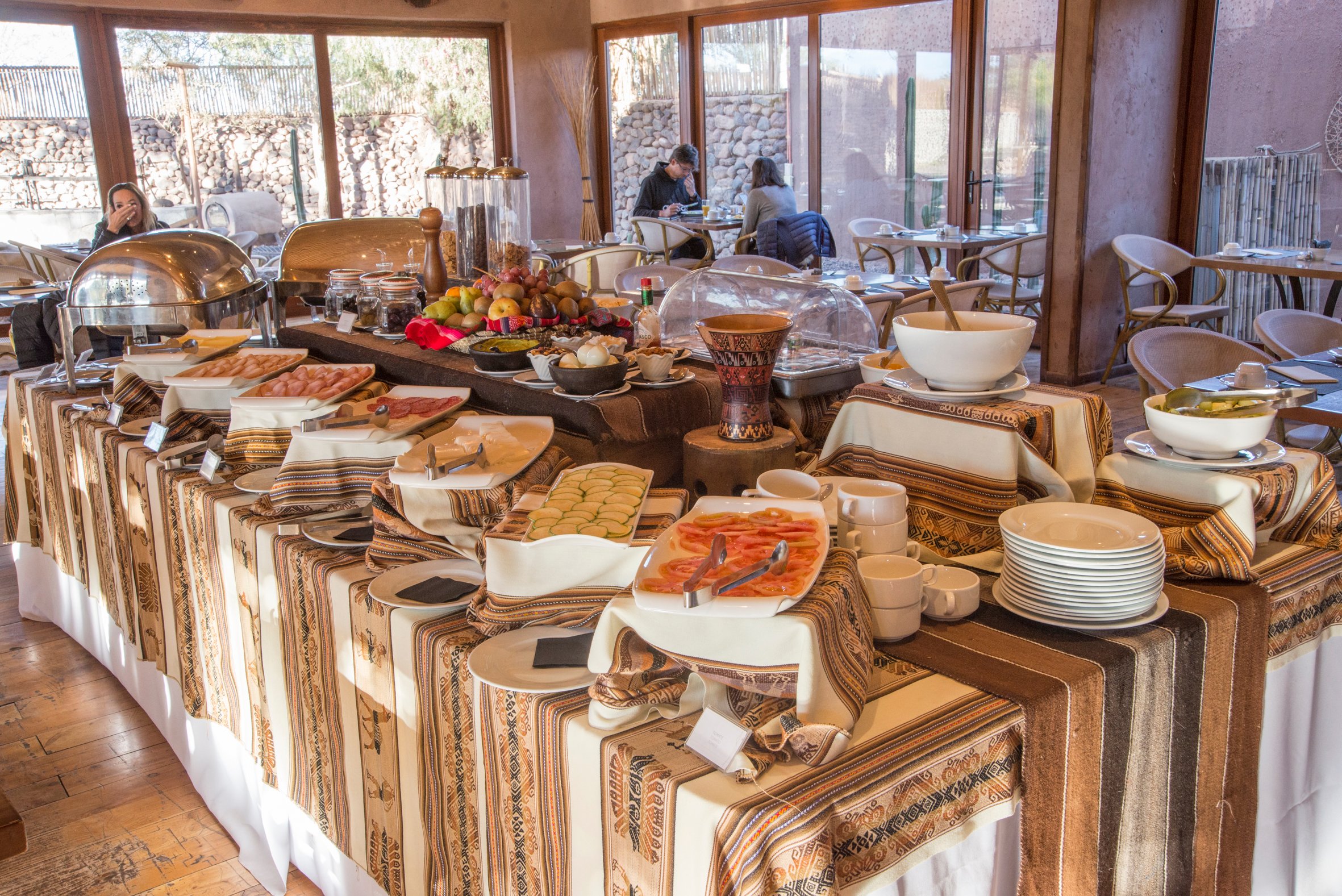 Desayuno buffet del Hotel Cumbres San Pedro de Atacama