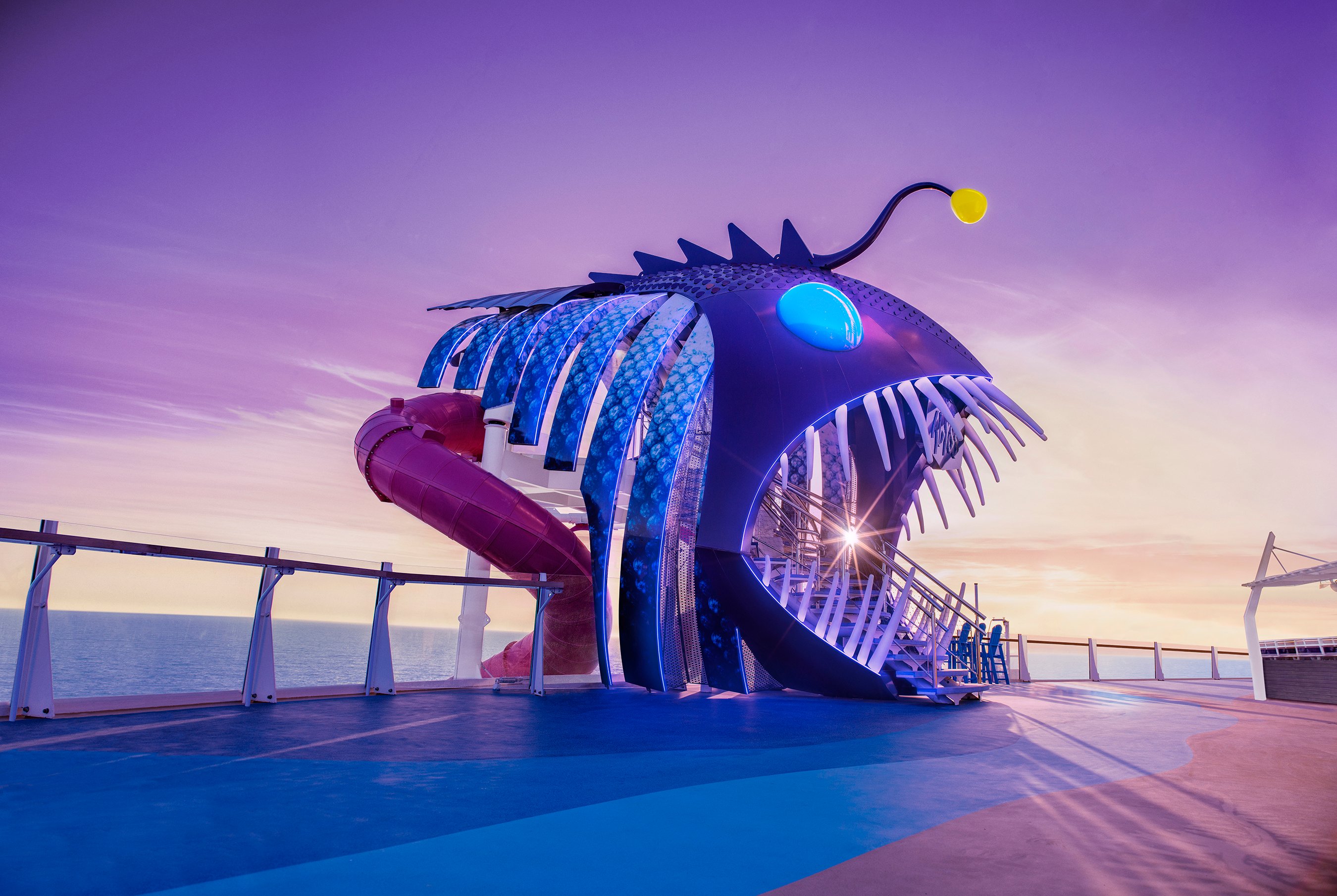 Entrada al Ultimate Abyss de Symphony of the Seas de Royal Caribbean