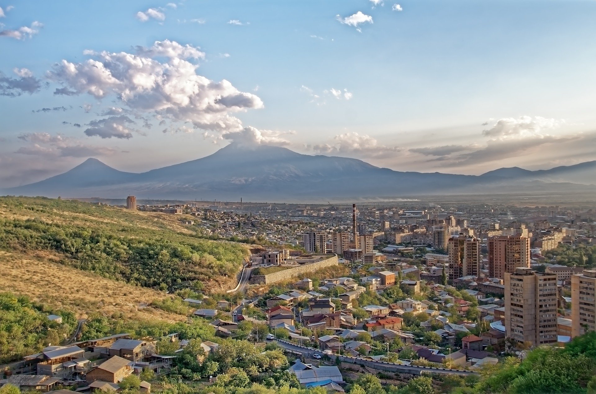Vista aérea de Ereván, capital de Armenia