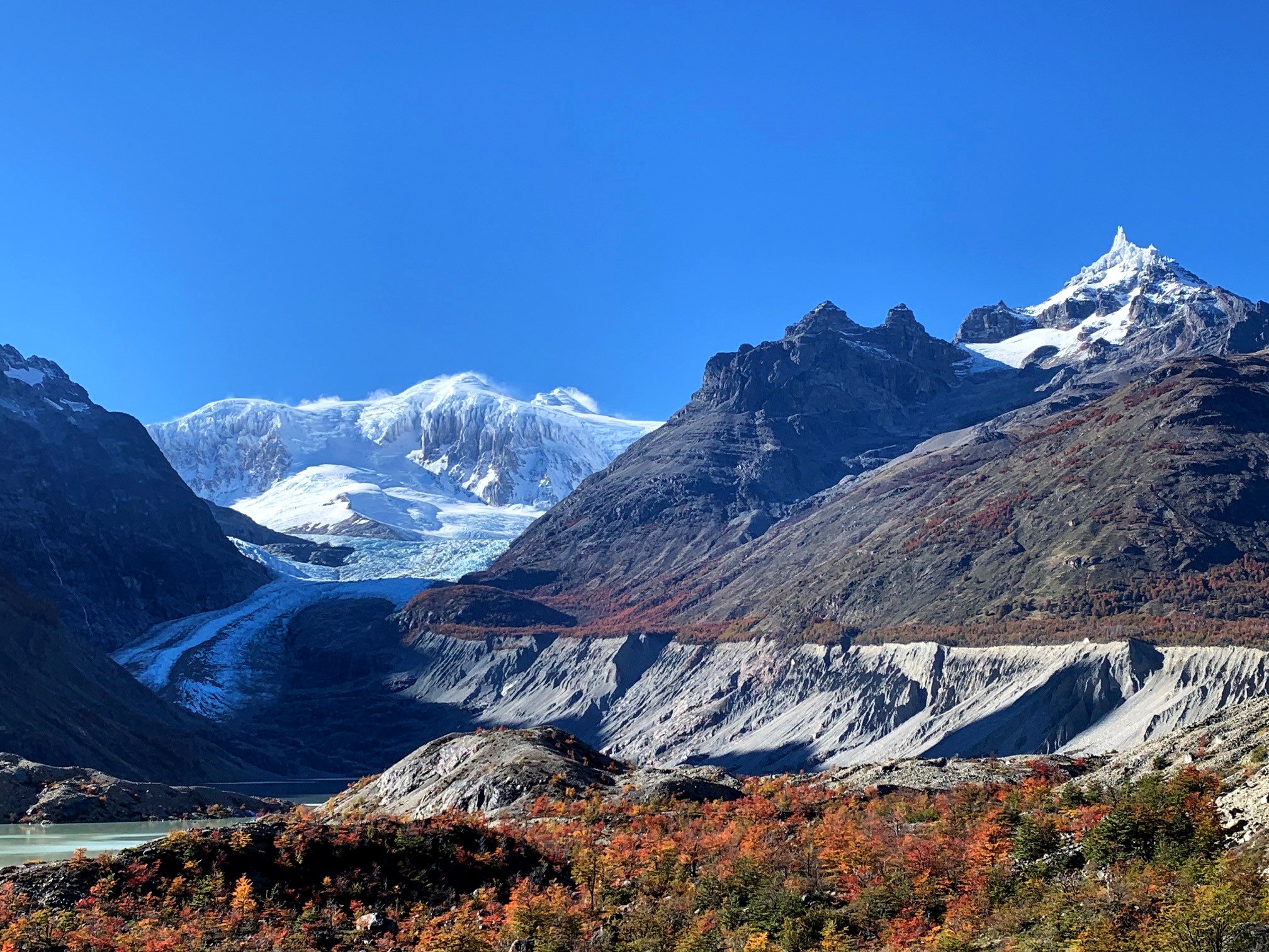 Excursión al glaciar Calluqueo desde el Hotel Explora en el Parque Nacional Patagonia