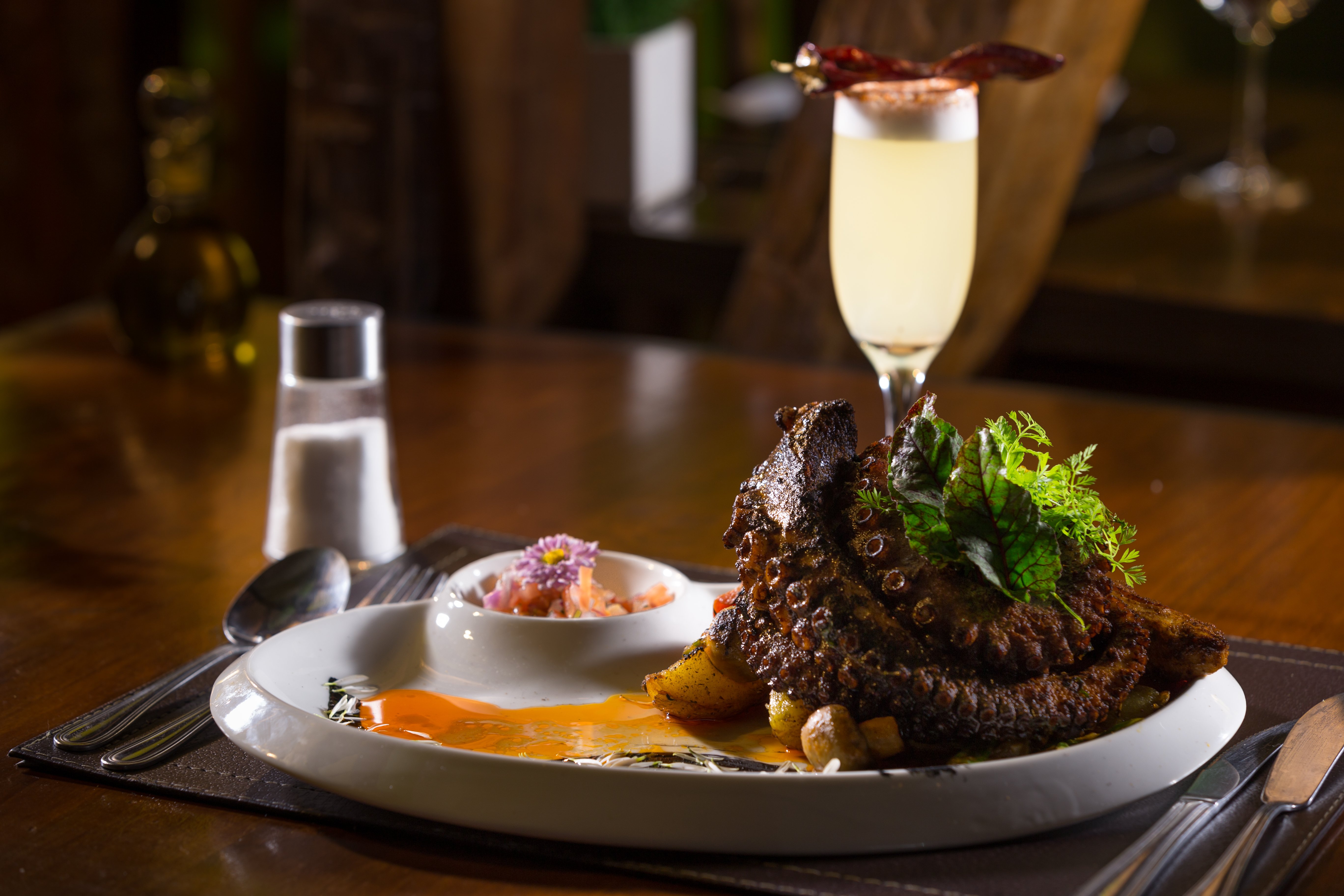 Gastronomía típica en restaurantes de Valparaíso