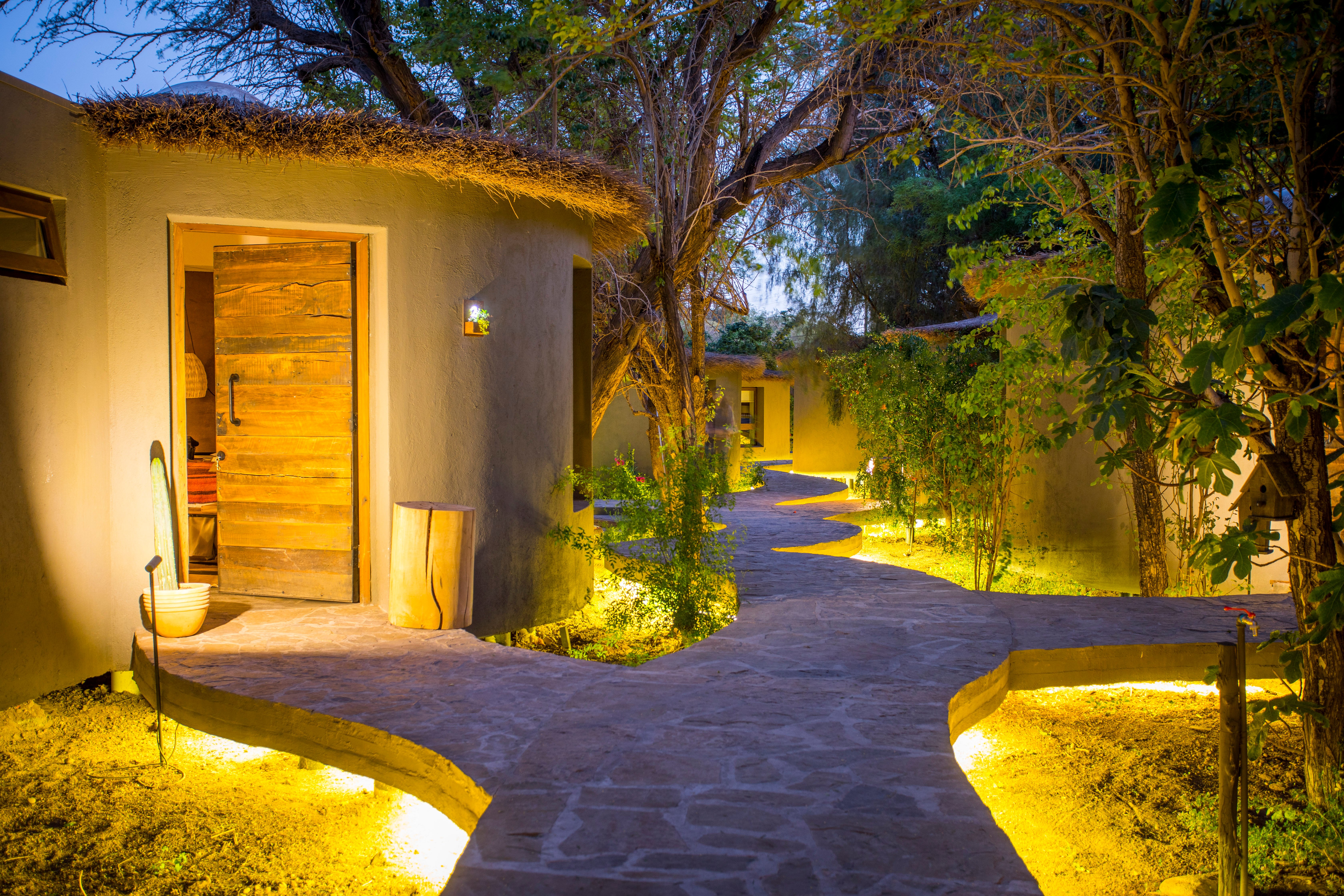 Hotel Desértica en San Pedro de Atacama de noche