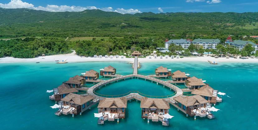 Vista aérea del Hotel Sandals South Coast en Jamaica