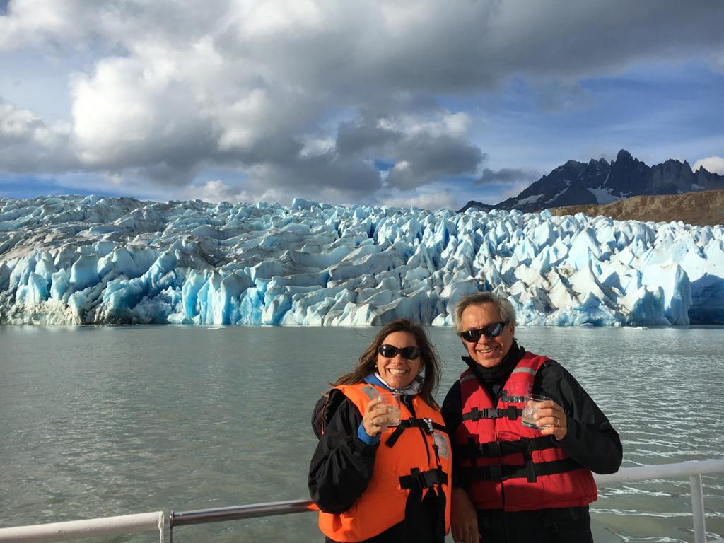 Navegación al glaciar Grey en Hotel Tierra Patagonia en Torres del Paine