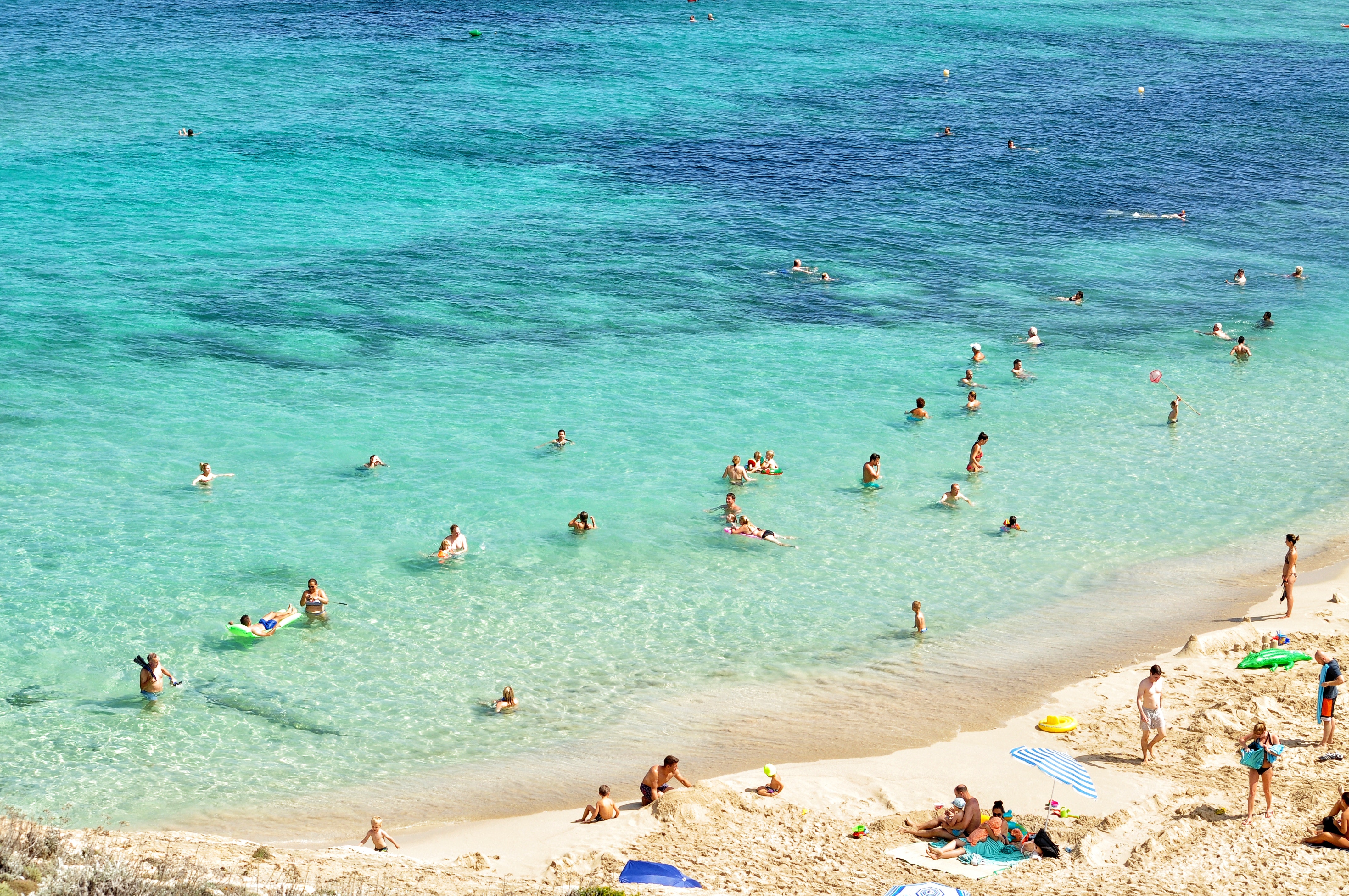 Navegaciones por el mar Mediterráneo en Islas Baleares, España