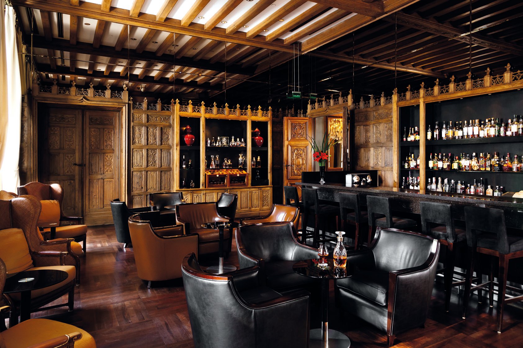 Oak Bar en Palacio Duhau, hotel en Buenos Aires