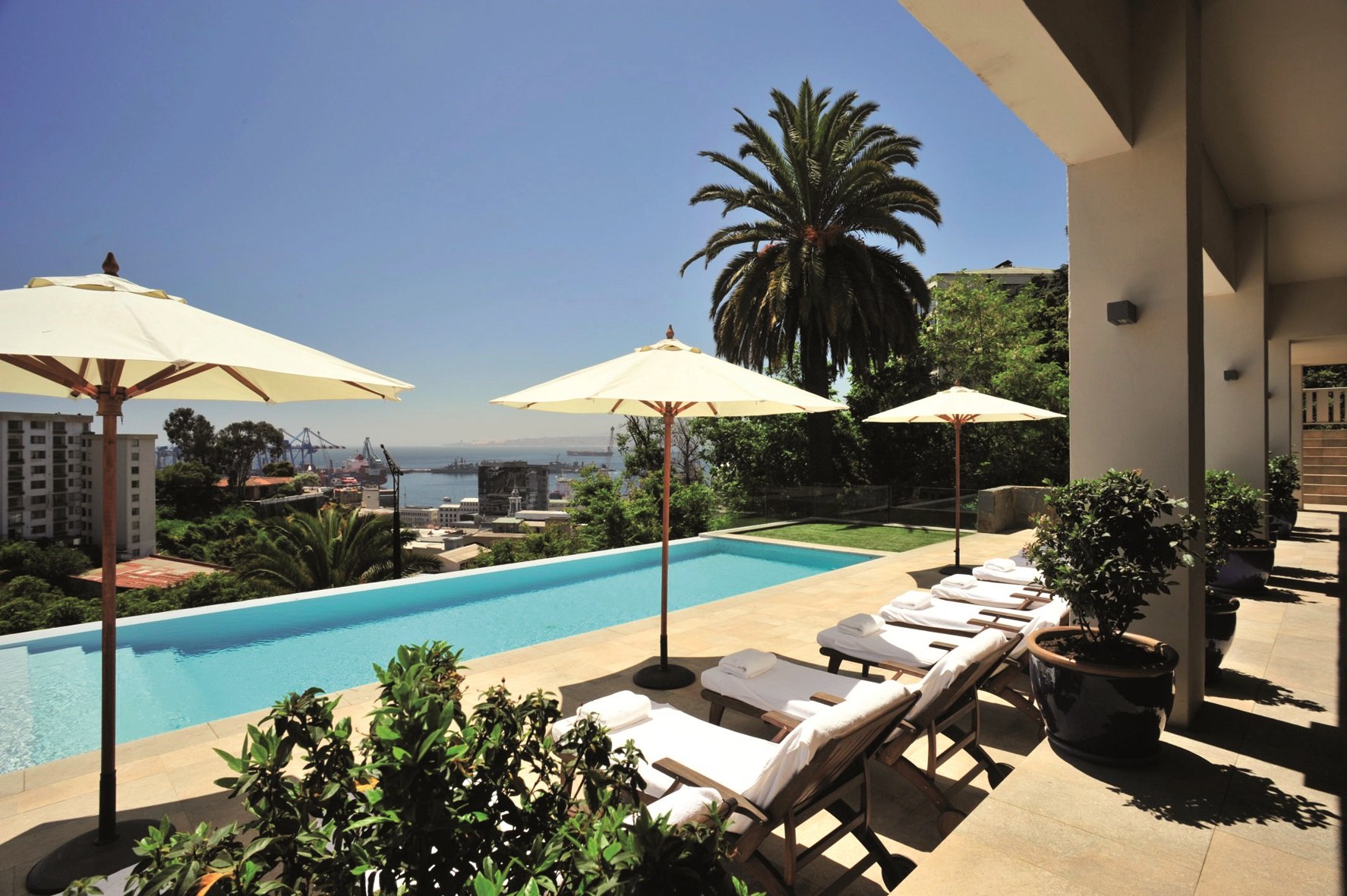 Piscina del Hotel Casa Higueras en Valparaíso