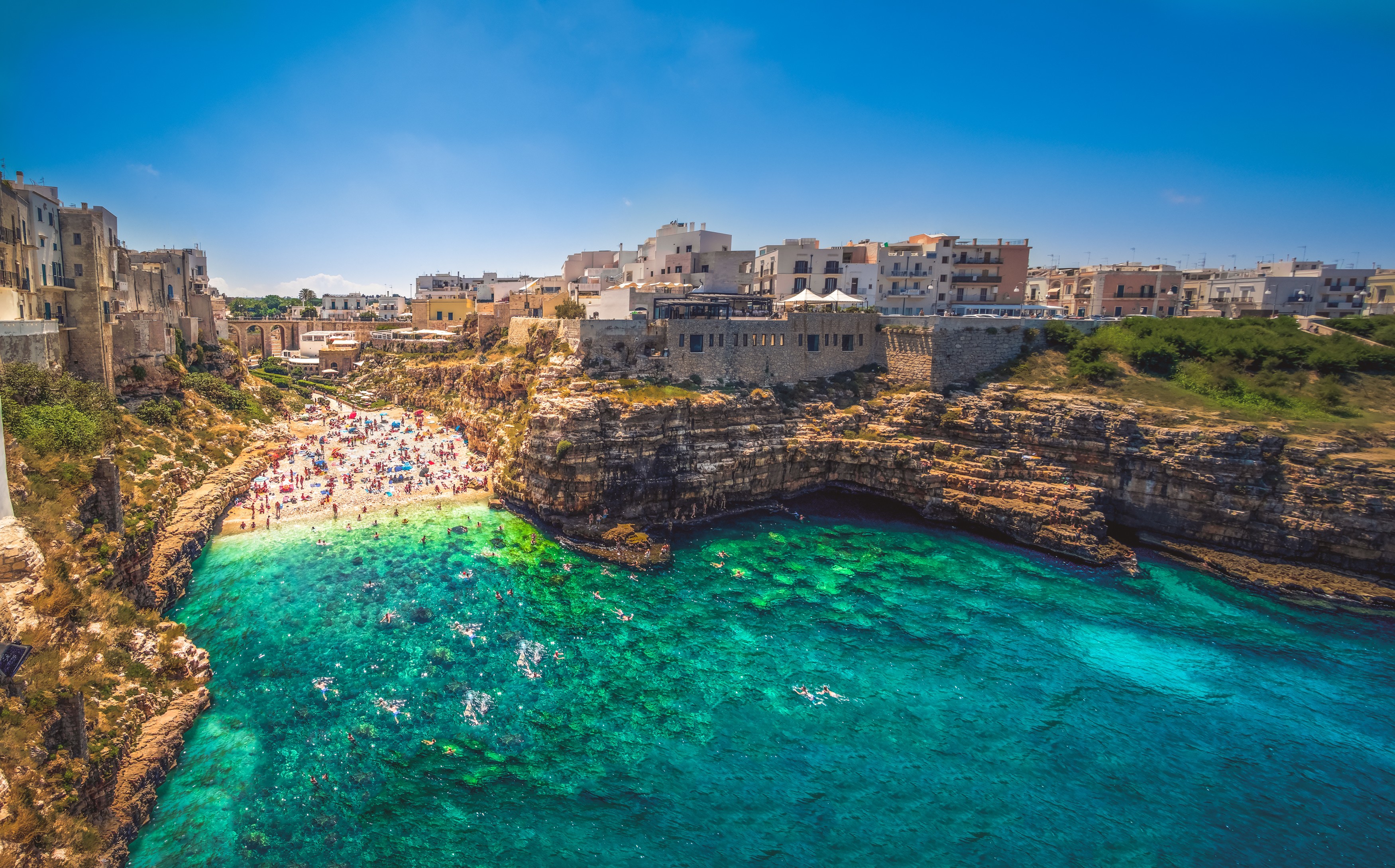 Polignano a Mare en Puglia, viaje a Italia