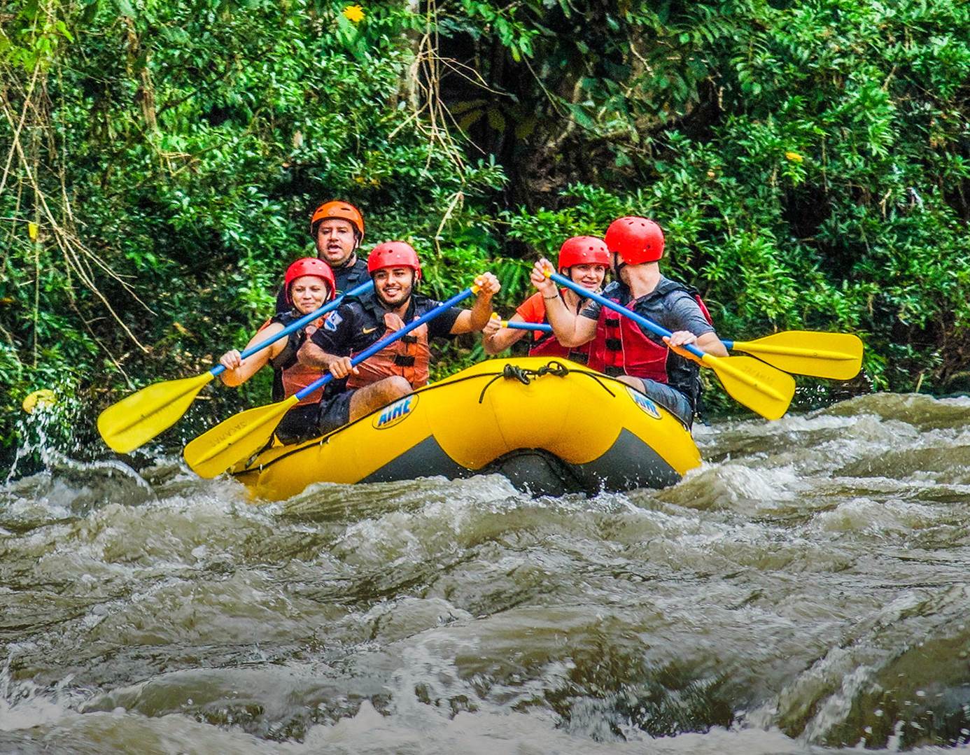Rafting en un viaje a Costa Rica