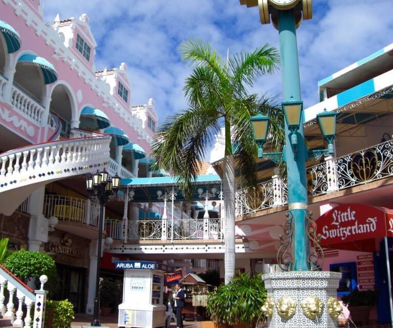 Tiendas en Oranjestad, capital de Aruba