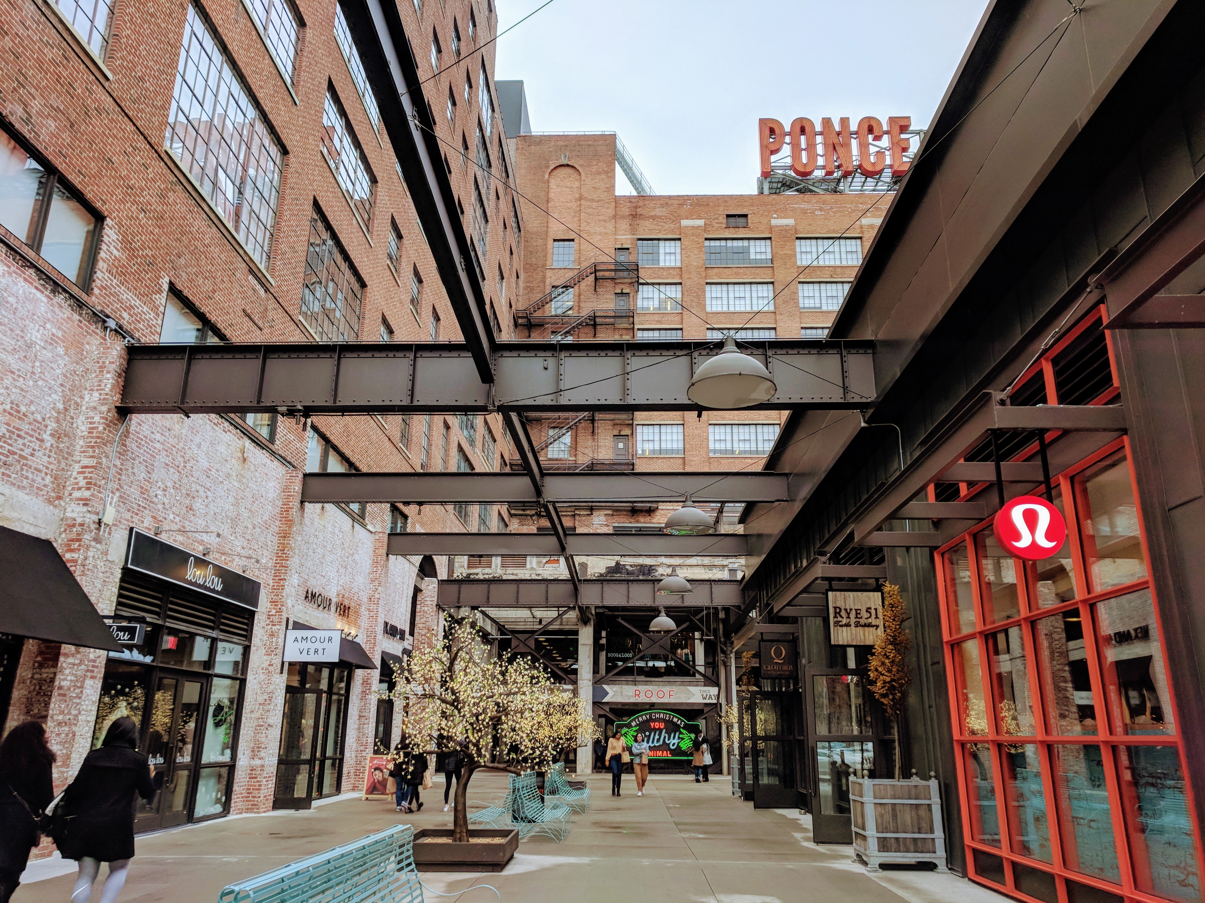 Tiendas exteriores de Ponce City Market en Atlanta