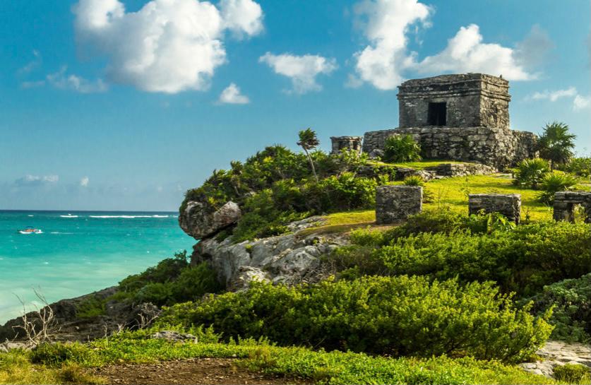 Ruinas arqueológicas de Tulum en Riviera Maya, México