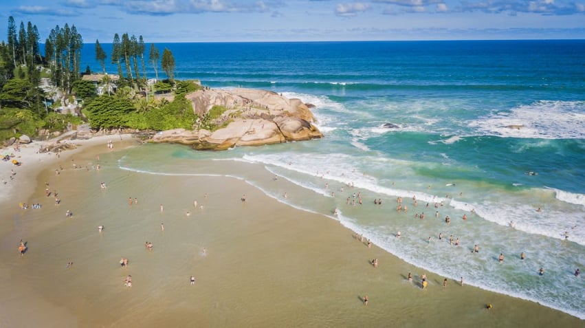 Joaquina-Beach-Florianópolis-1024x575