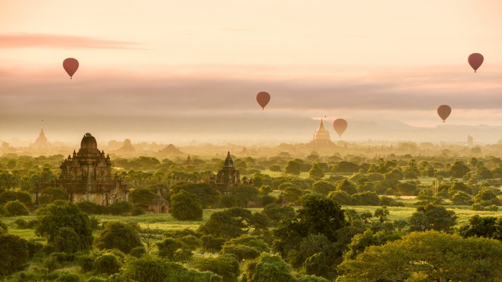 Globos aerostaticos en Myanmar